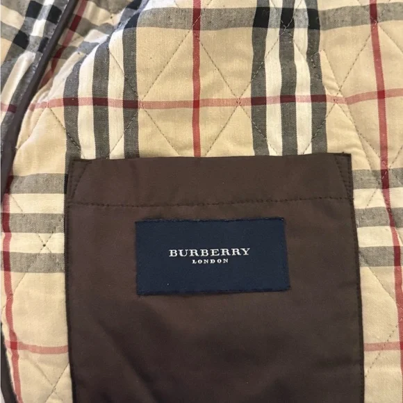 Women’s Burberry Quilted Brown Jacket - Picture 4 of 5